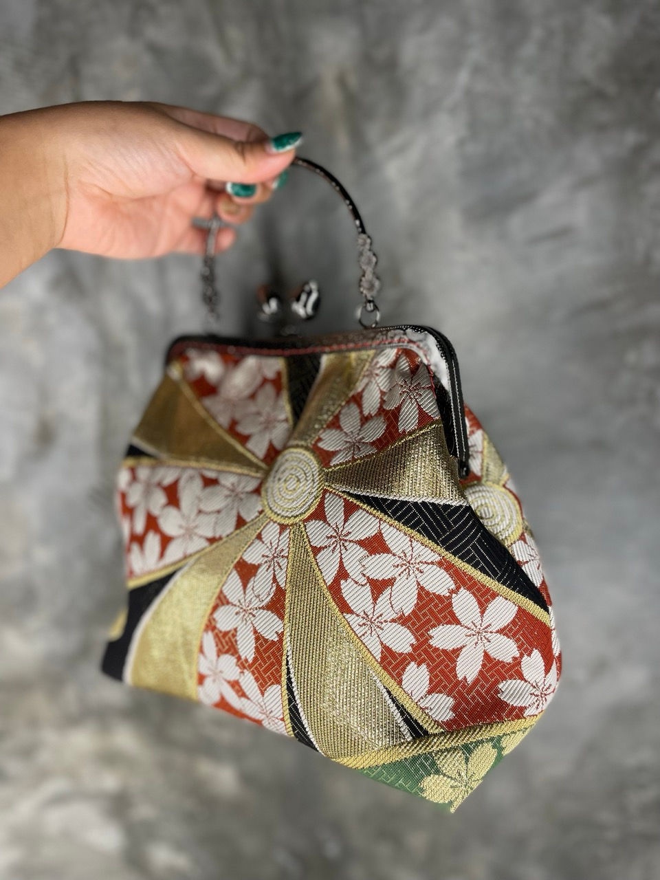 Thumbnail: Kimono Gamaguchi Bag – Sakura Radiance / G-035