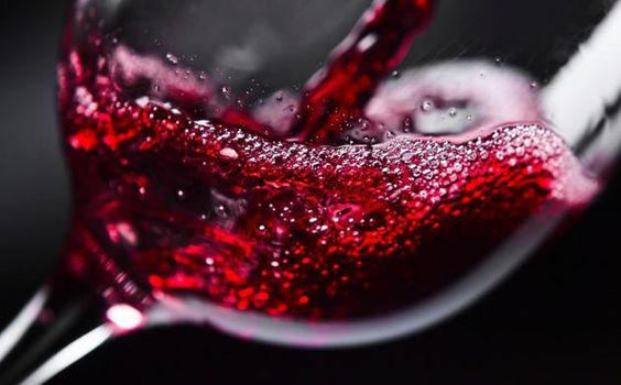 Uvas Tintas: Explorando la Magia de sus Características Únicas