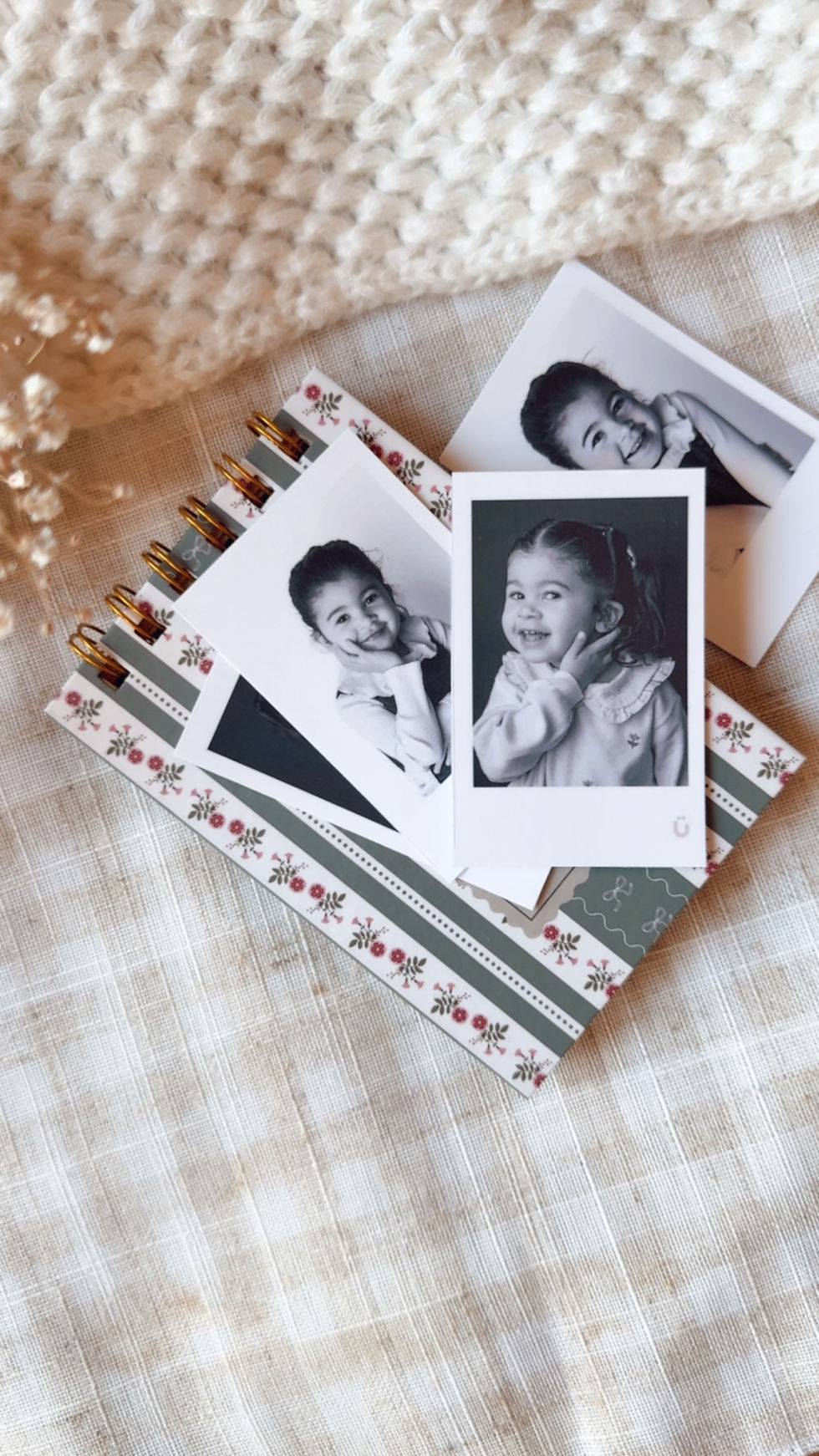 Thumbnail: Tiny Scrapbook