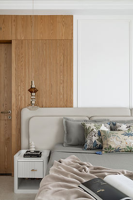 24. MASTER BEDROOM.jpg