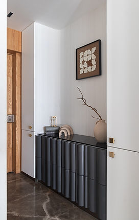 1.ENTRANCE FOYER 1.jpg