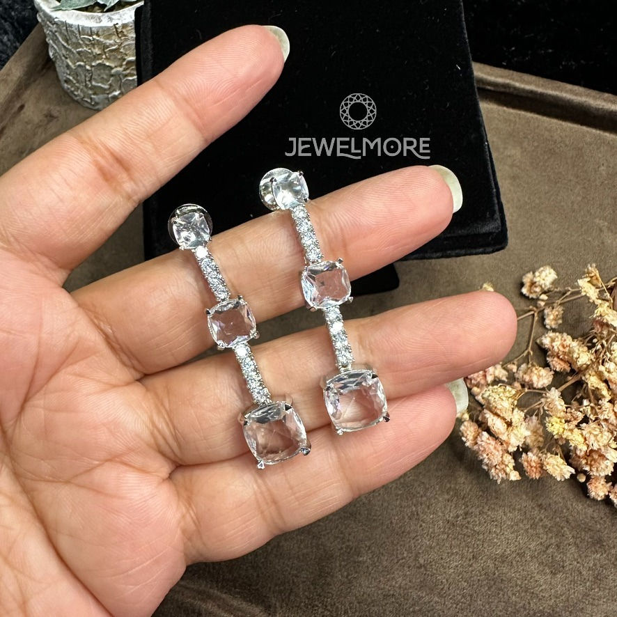 Thumbnail: Sparkling Tara Mid-Sized Earrings