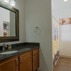 Bathroom 2.jpg