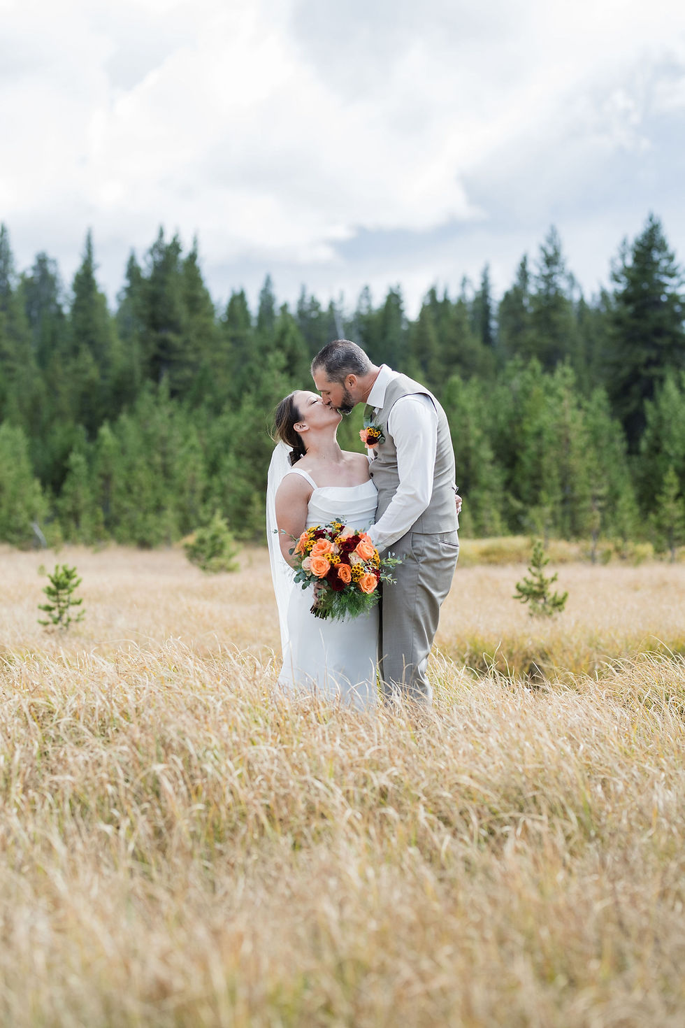 Yellowstone National Park elopement photographer, Wyoming elopement photograher, Montana elopement photograher, Yellowstone fall elopement
