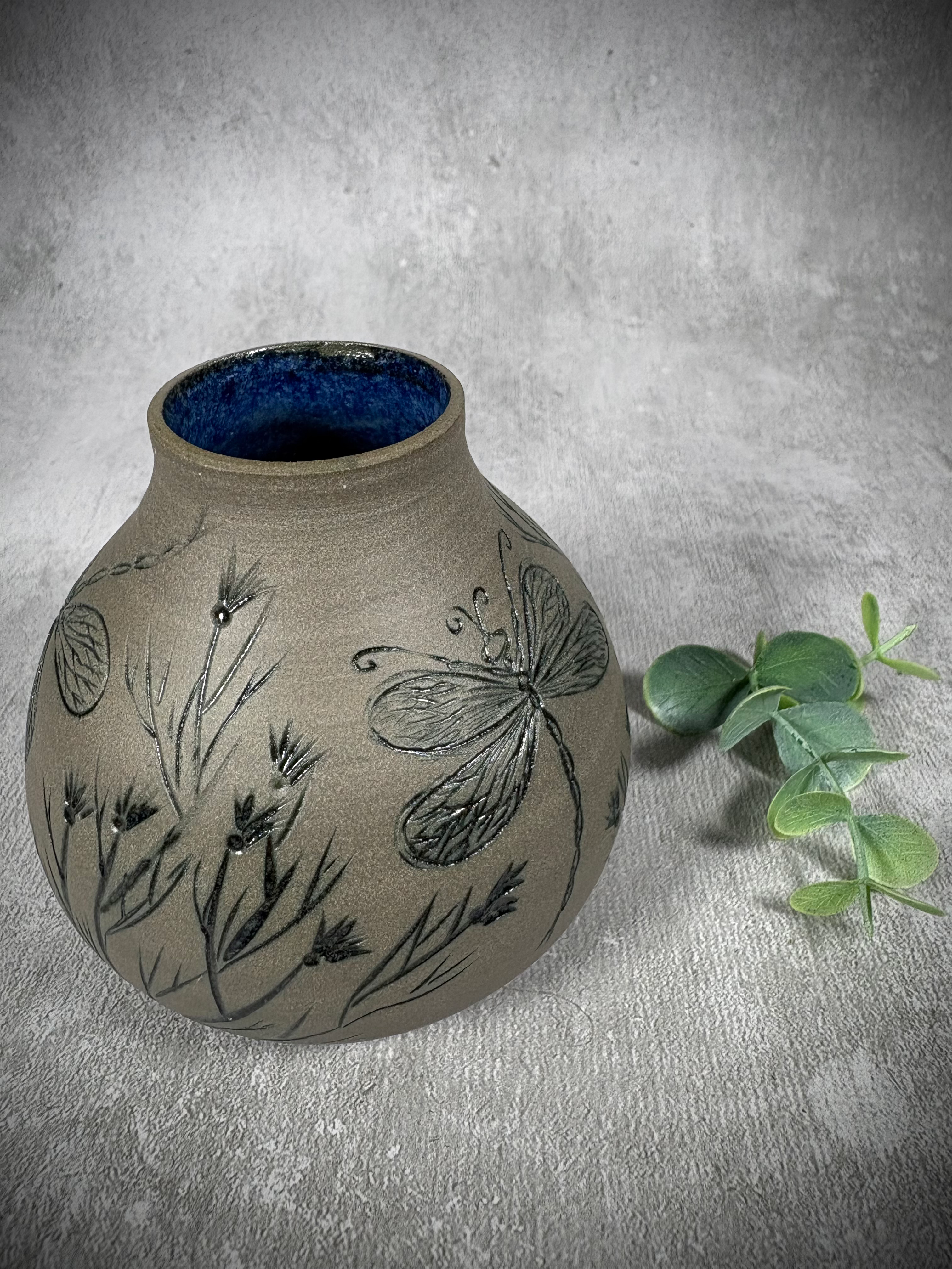 Ariel Wild Flower Bud Vase (4)