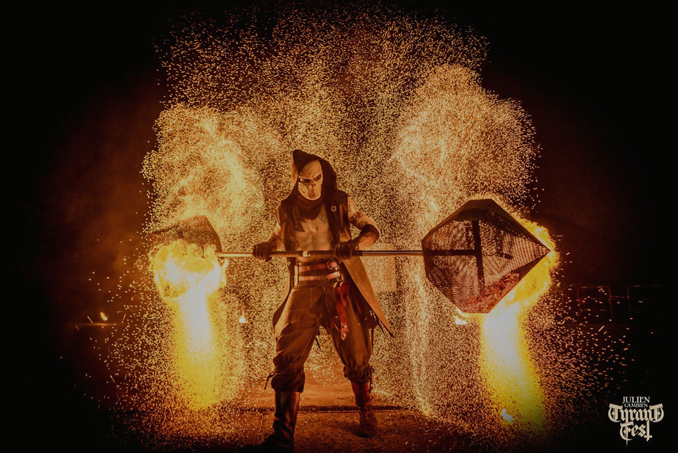Thorolfyr avec le staff Titan