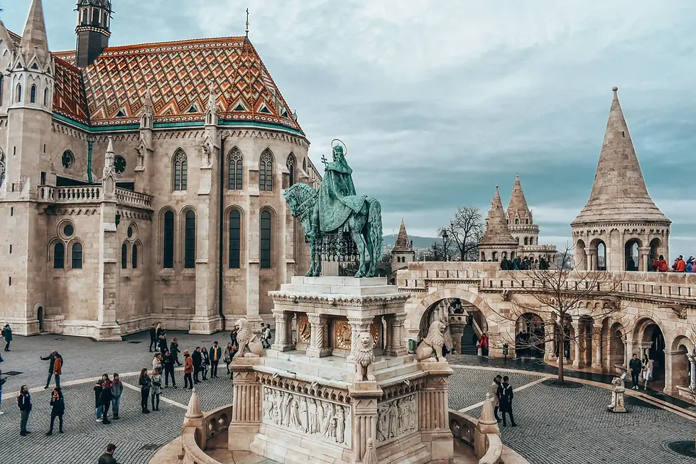 emma-fabbri-2TmsyZXMNTE-unsplash_3_11zon_2_11zon.webp