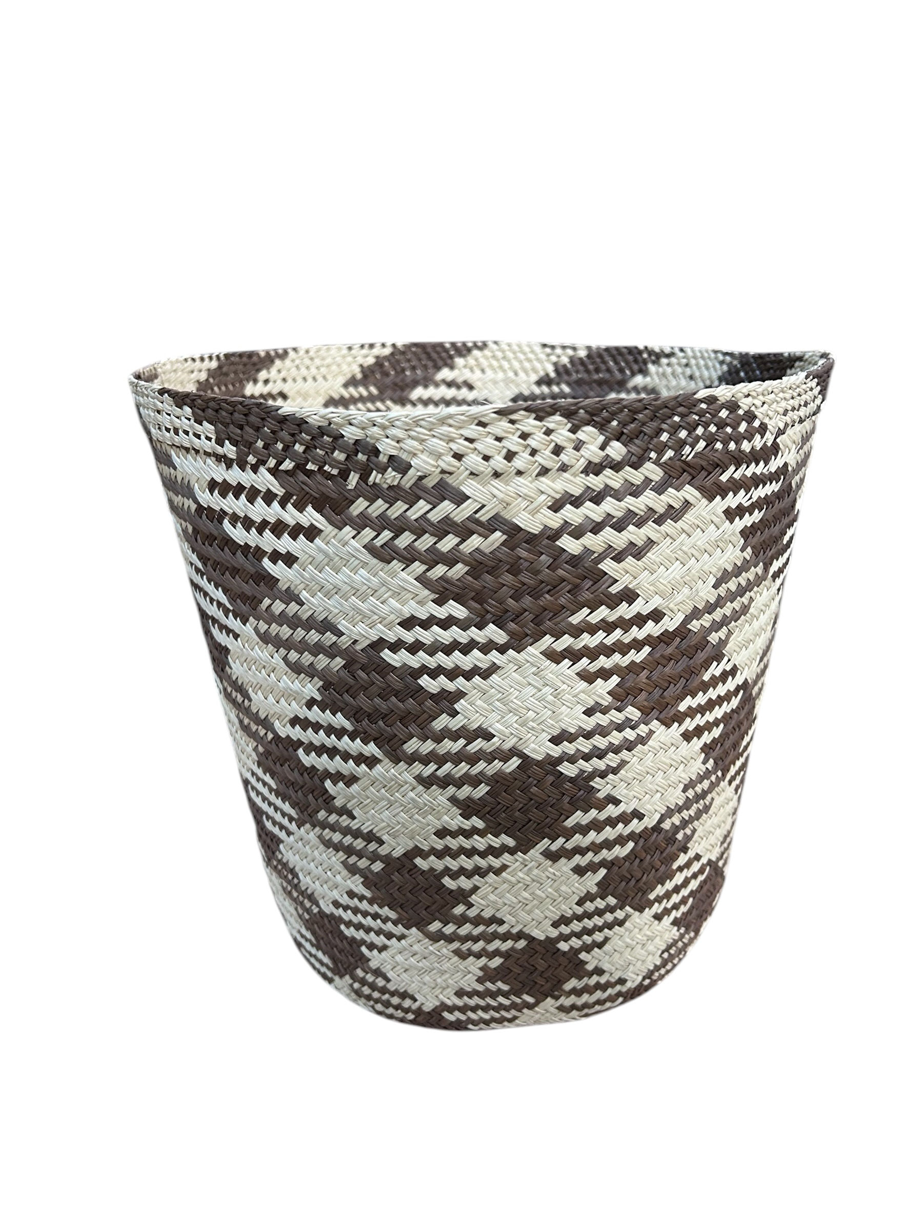 Iraca Paper Basket