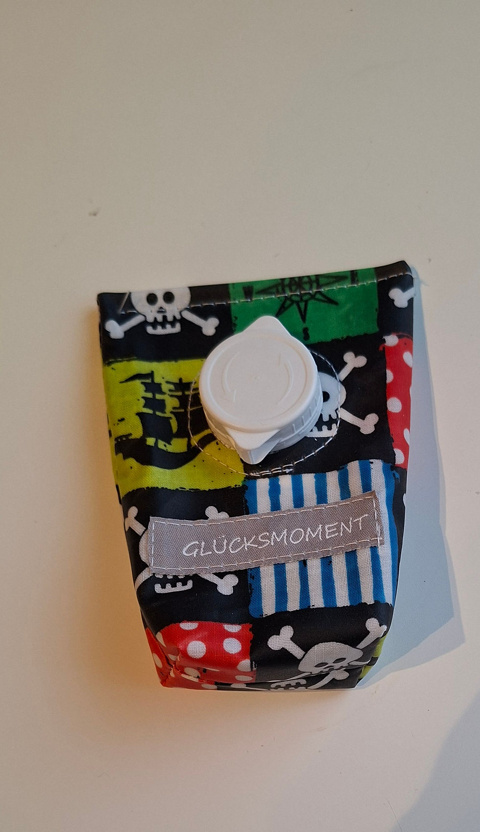 Miniaturbild: Kaugummi /Bonbontäschli
