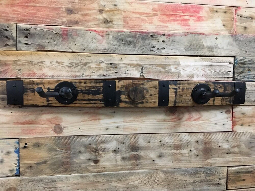 Double whisky barrel stave guitar hangar