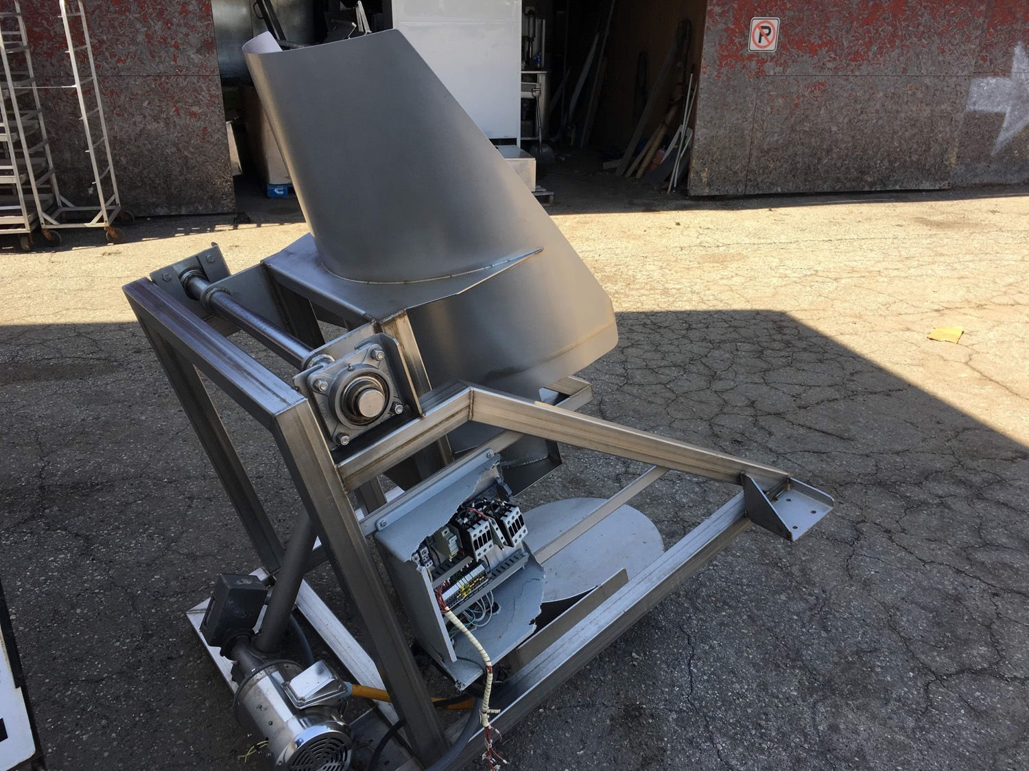 Stainless Steel Barrel Dumper - 50in Dump
