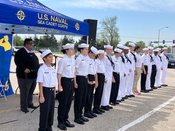 Sea Cadets 9-1-1 Division Participates in Northern Illinois Veterans Honor Flight Event.