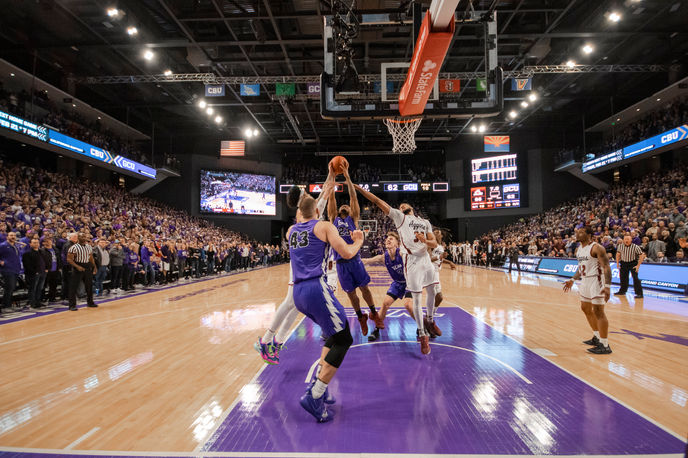 Gillian Rea Photojournalism_sports gcu basketball.JPG