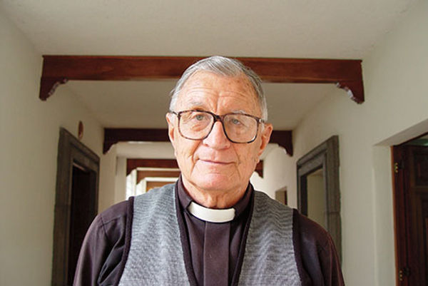Padre Antonio.jpg