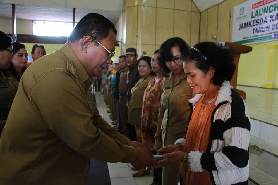 Launching Jamkesda Kabupaten Dairi Tahun 2017,
Bupati Dairi Tanda Tangani Perjanjian Kerjasama Denga