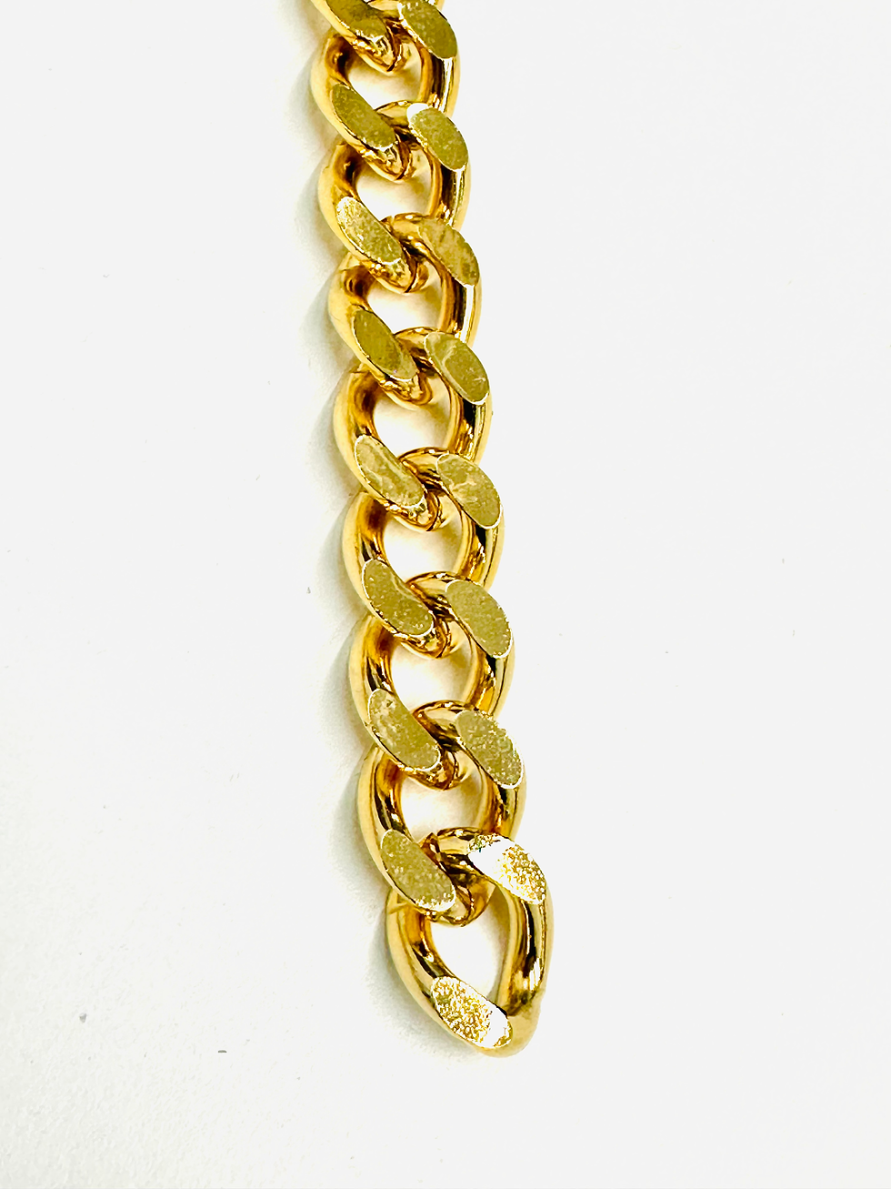 Thumbnail: Thick Beveled Edge Chain - 5.5yd