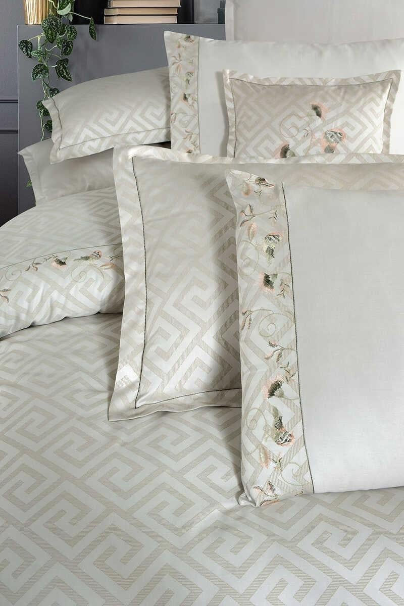 Küçük resim: Sarev Bratislava King Size Bej Pamuk Saten Nevresim Takımı 4 Yastık