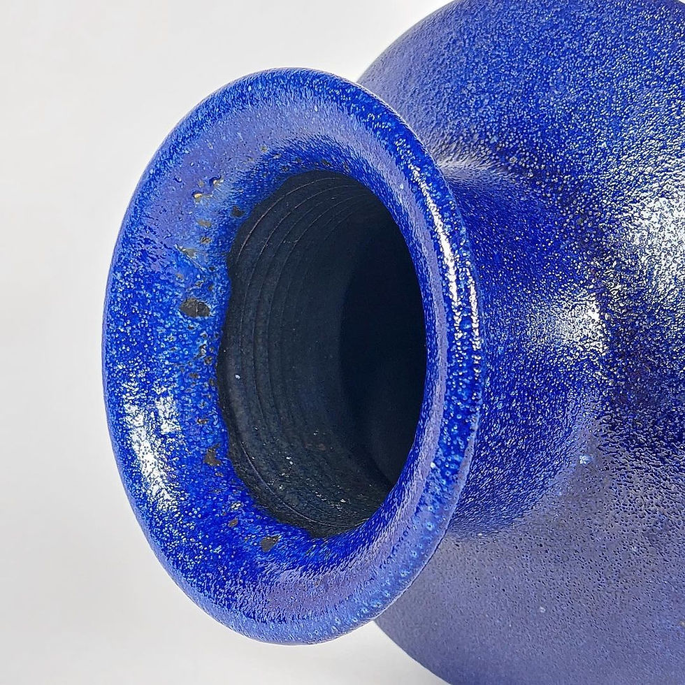 Miniaturbild: Vase By Andre Freymond