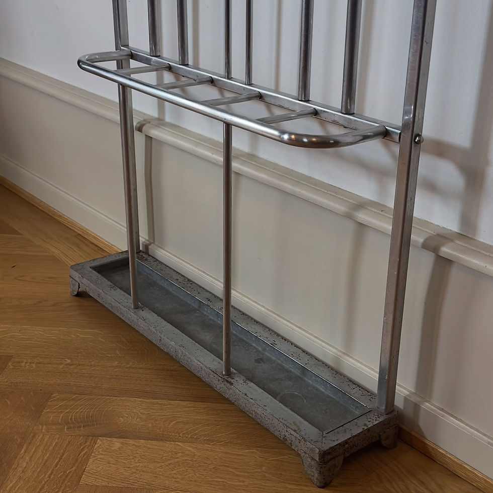 Miniaturbild: Garderobe Art Deco