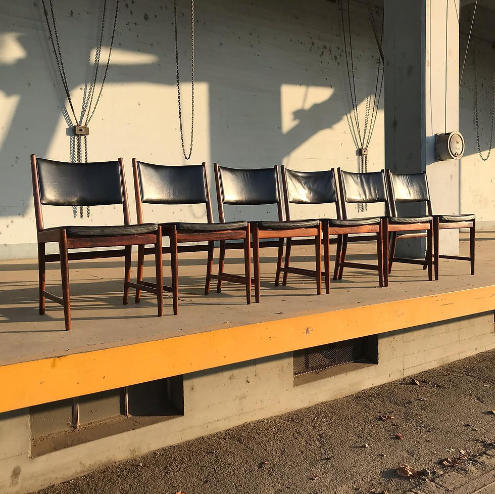 Miniaturbild: Set of six solid rosewood dining chairs by Kai Lyngfeldt Larsen