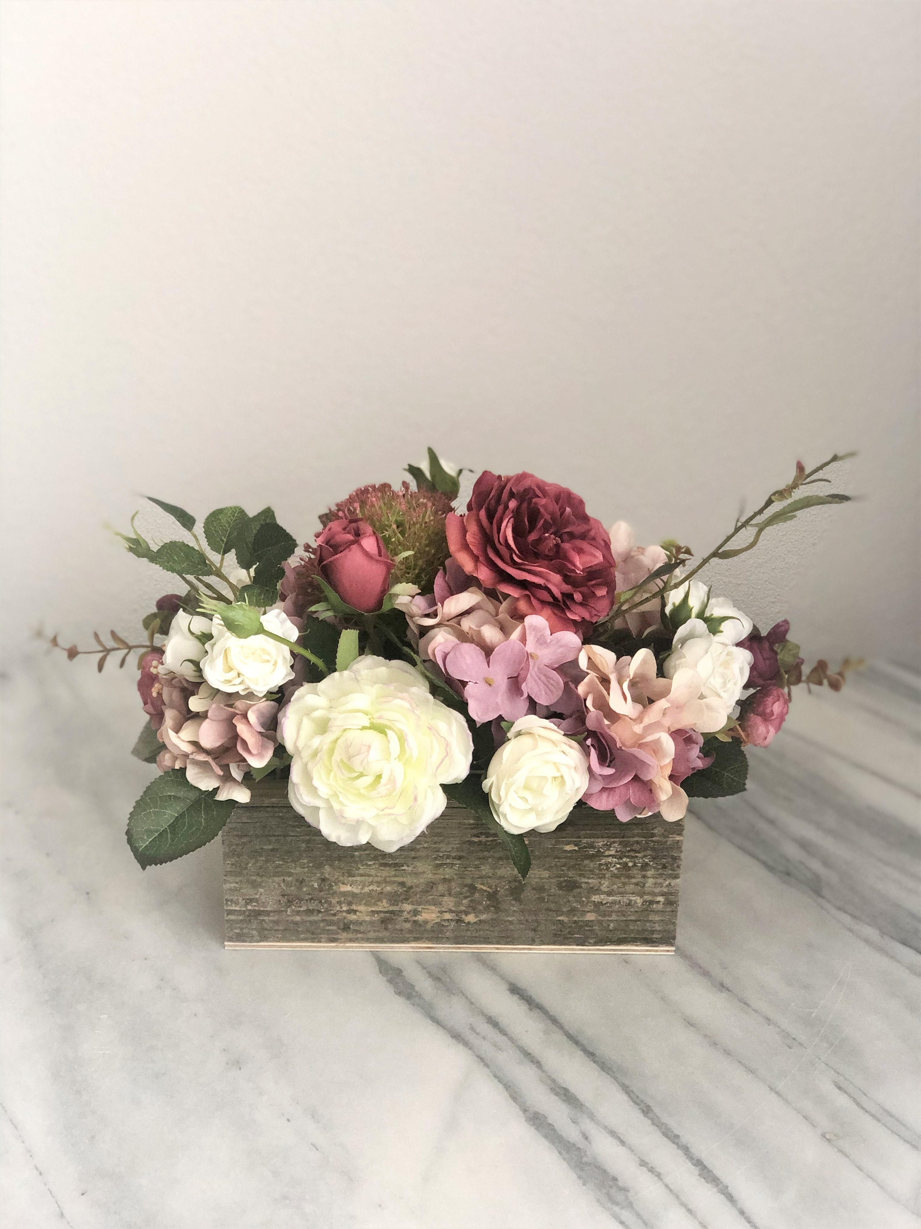 Kunstblumen Arrangement in altholz Gefäss -"Altholz" Kollektion