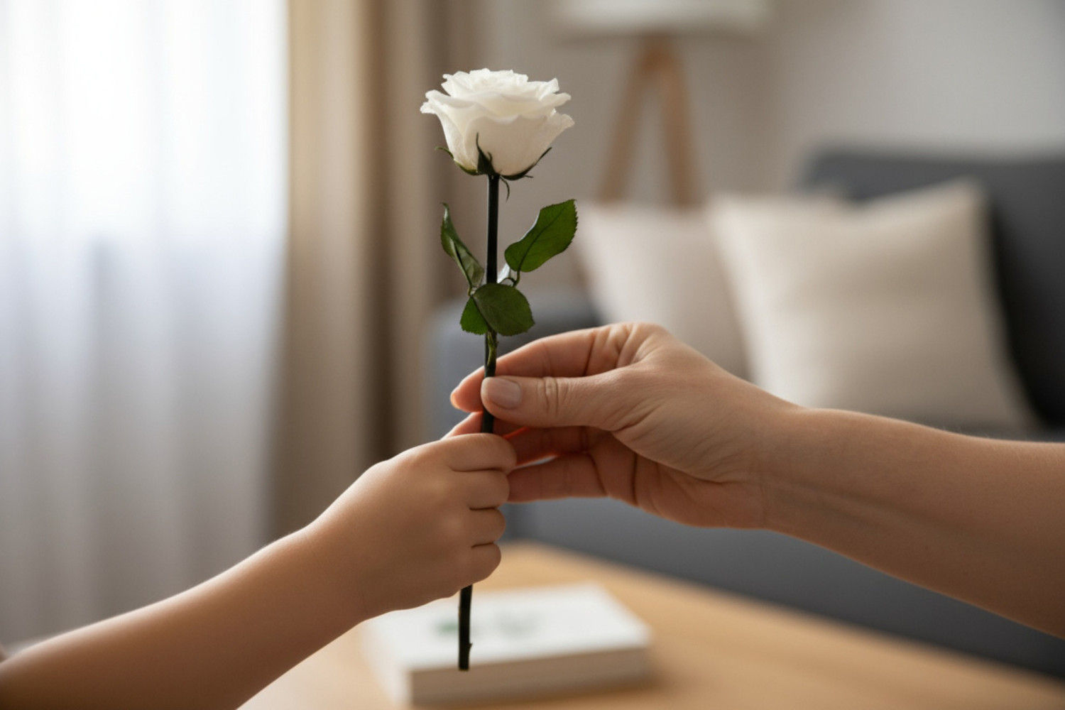 Stabilisierte Rose (weiss) mit Stiel 30 cm