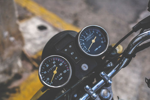 Más control sobre las motos: su potencia vendrá limitada de fábrica