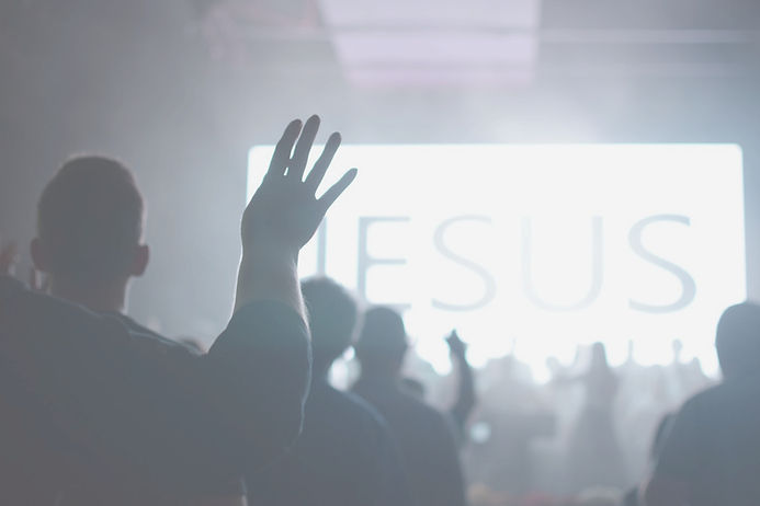 AM21-worship_edited.jpg