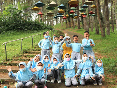 SDIT Adzkia Goes to Bukit Baros dan SMK Pertanian Sukaraja
