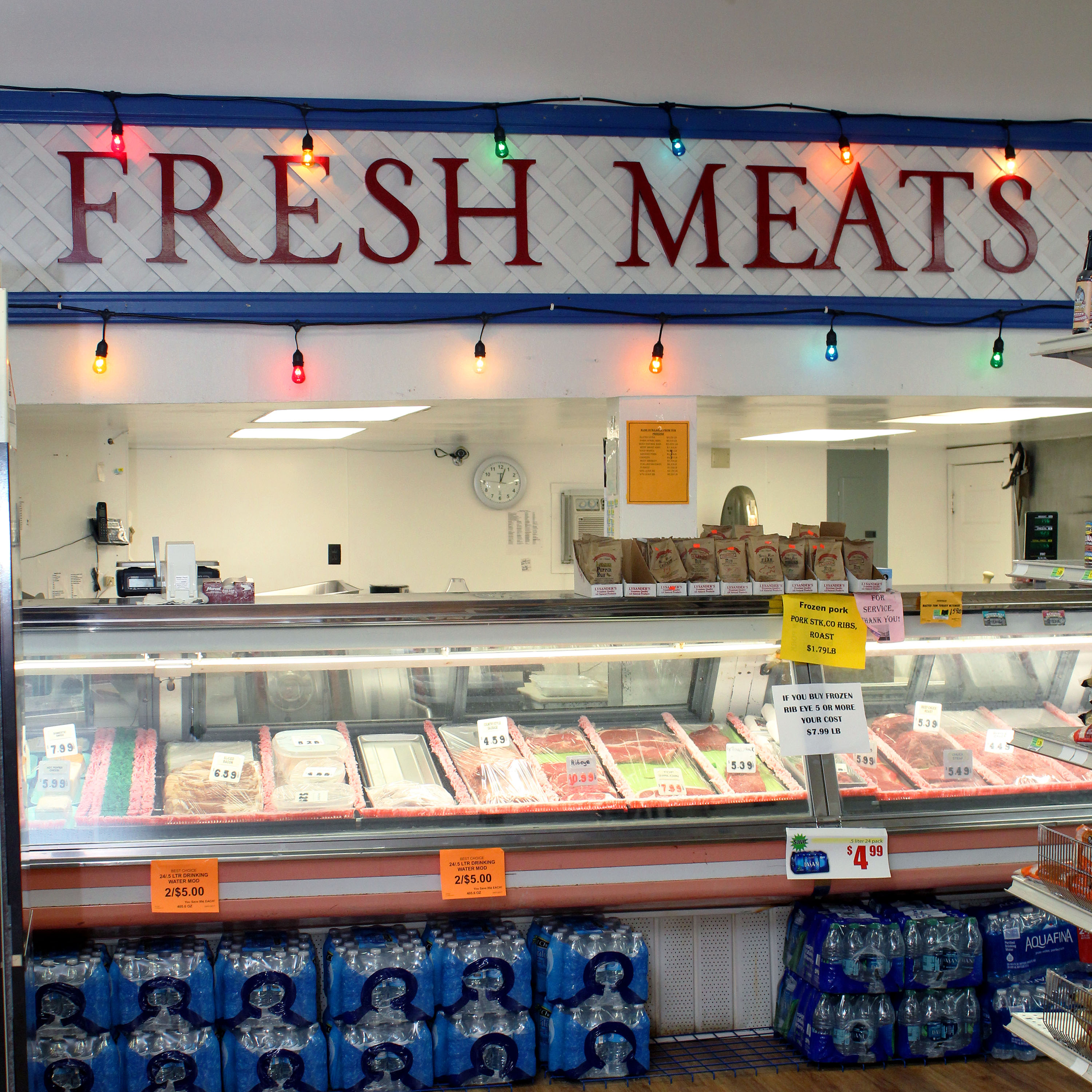 About Grocery & Meat Market WOOLSEY'S FOOD CENTER