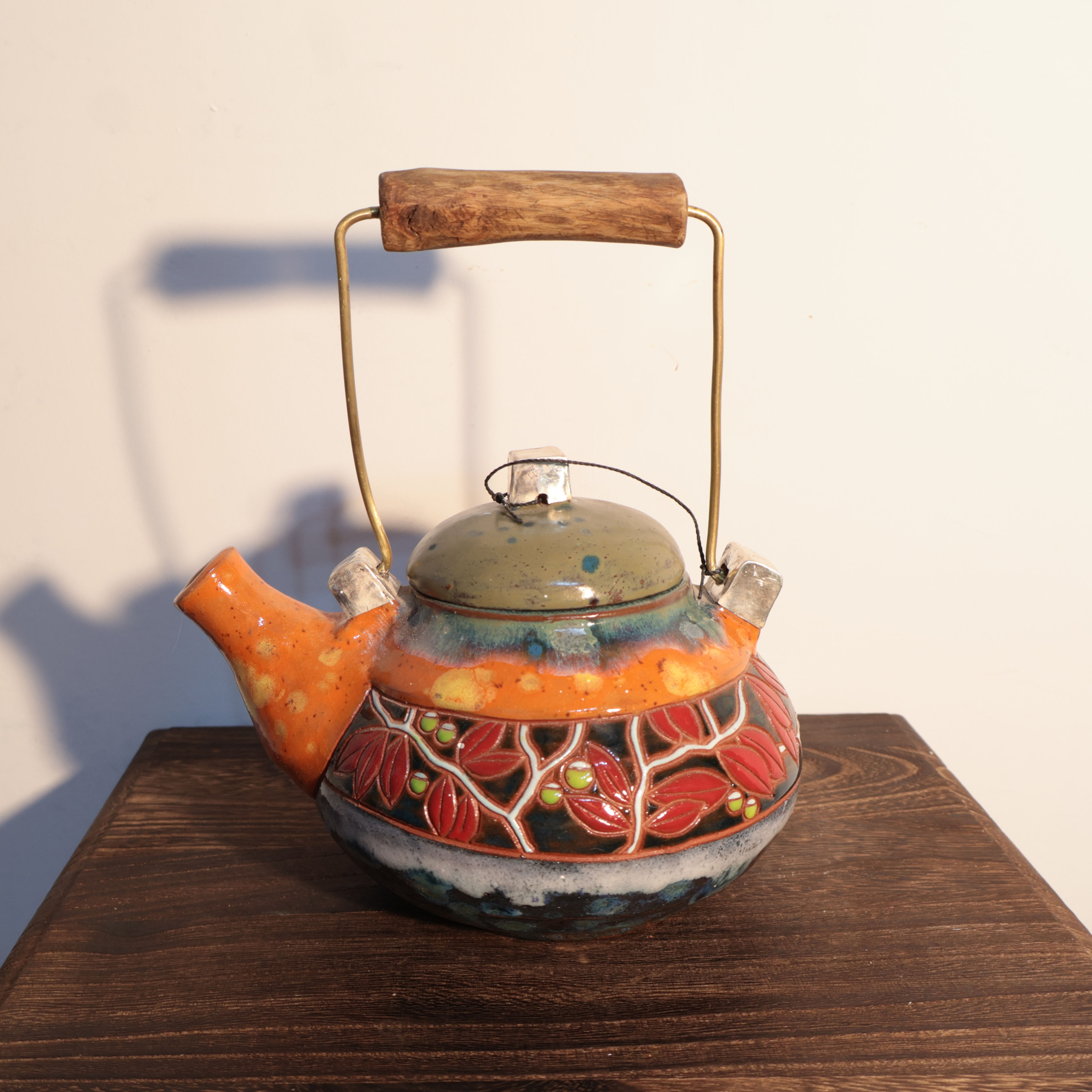 Tetera Naranja con Flores