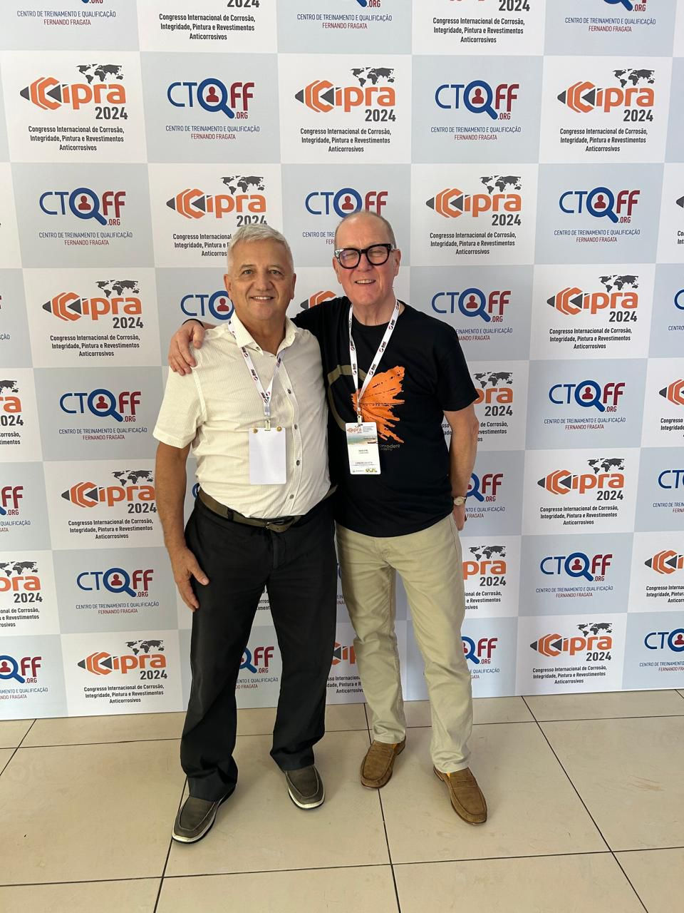 Richard Bayer, gestor técnico da Narus e David Eyre, diretos de treinamentos da Corrodere Academy.