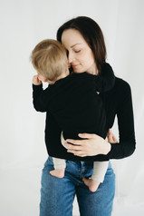 Minimalistisches Mommy & Me Shooting – natürliche Nähe