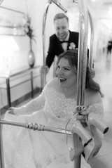 Braut und Bräutigam im stilvollen Editorial Shooting