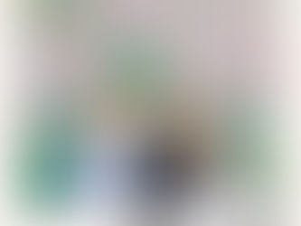 戸阿紀　初個展『指が紡ぐ彩、筆が描く詩』