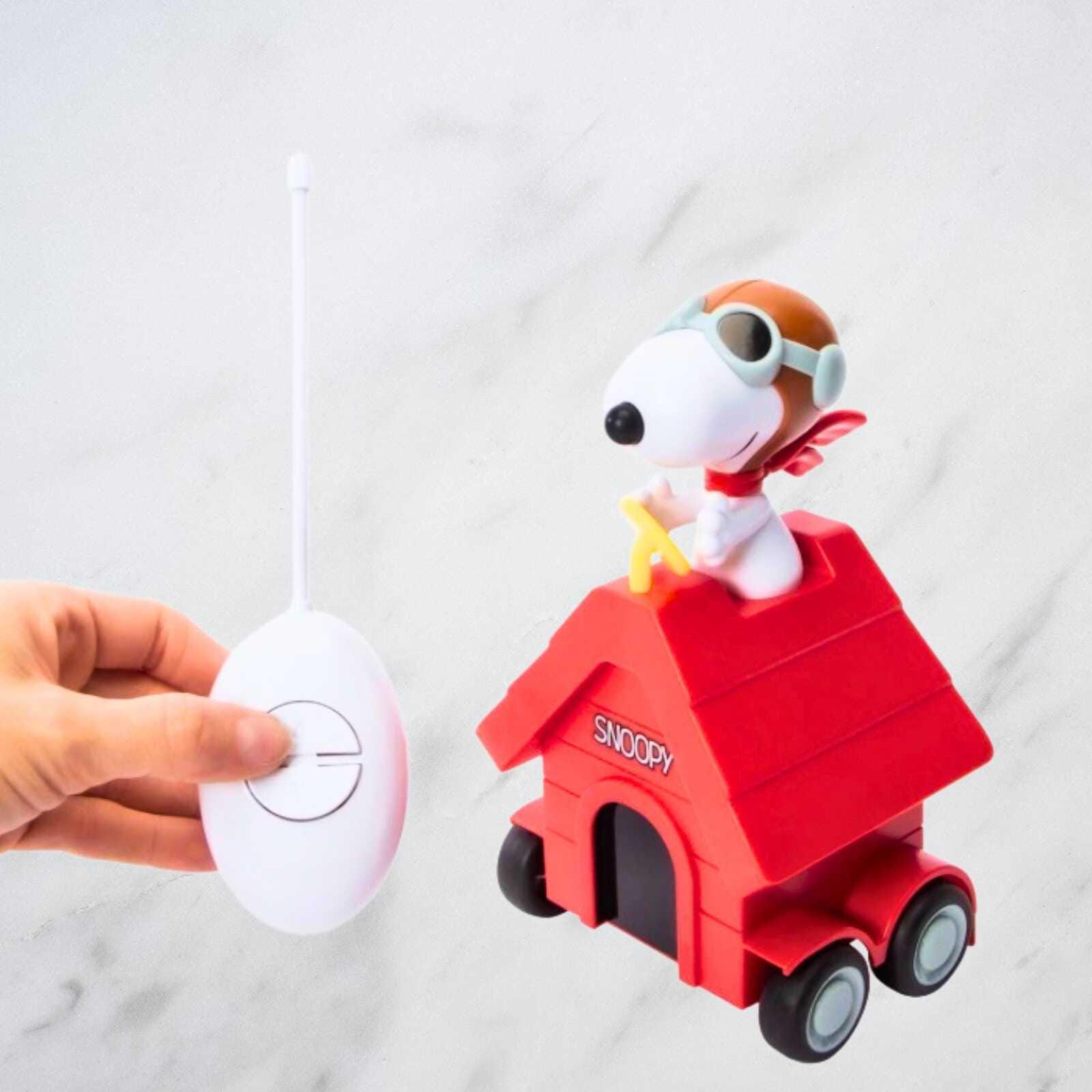 Peanuts Remote Control Snoopy with Doghouse Toy