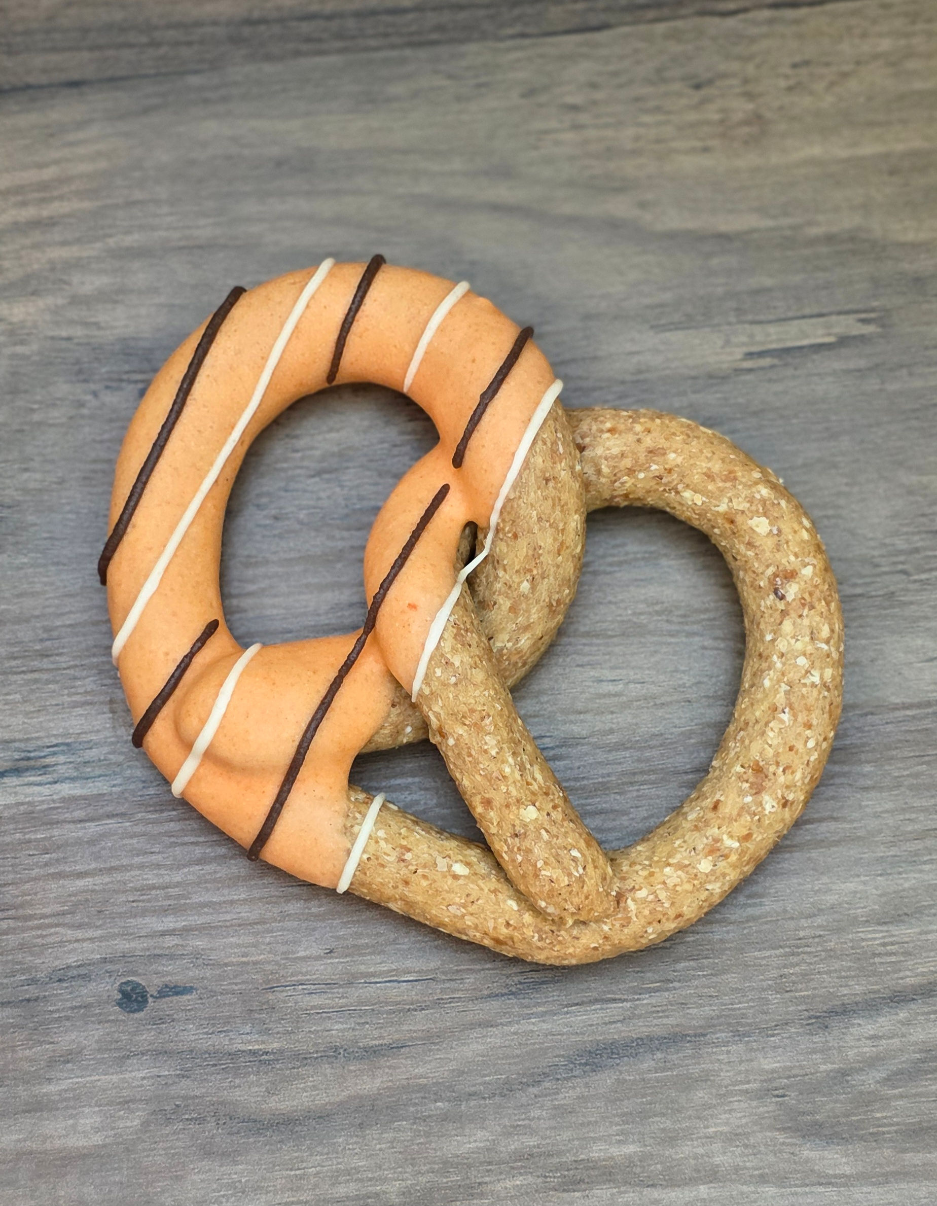 Rudi's The Doggy Bakery Giant Orange Pretzel