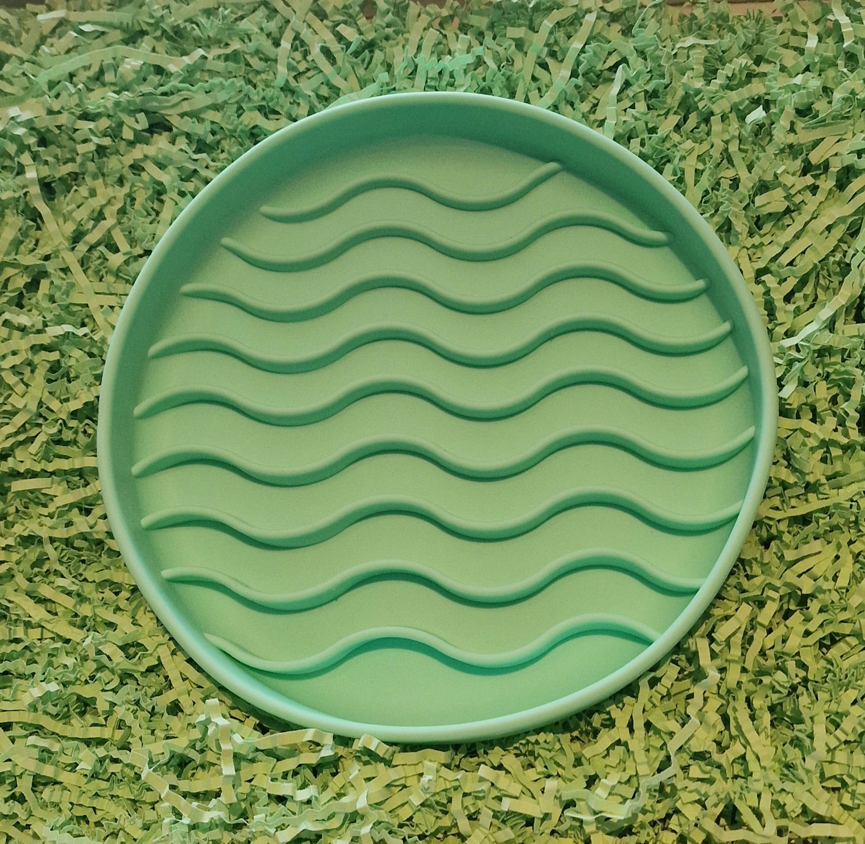 Ripple Slow Feeder Shallow Bowl MINT