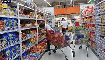 마닐라 생활: 마카티 SM 슈퍼마켓에서 라면을 대량구매 하면