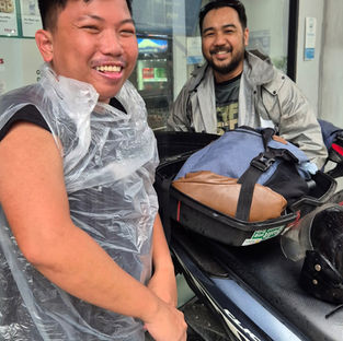 Fashion Alert: The Seoul Eats Rainy Day Runway!