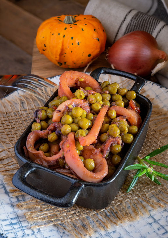 calamari e piselli3 copia.jpg