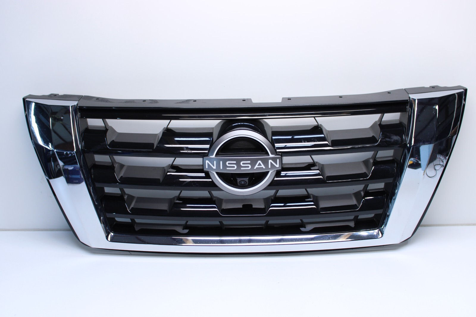 Scratches! 2021-2024 Nissan Armada Chrome Grill w/Camera OEM Normal Wear
