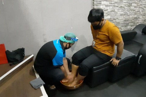 Pijat Refleksi, Cara Efektif Untuk Meningkatkan Imun Tubuh di Tengah Pandemi Covid