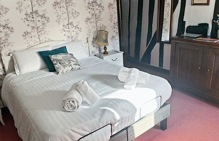 PHOTO-2026-01-23-13-06-50 (1)_edited.jpg