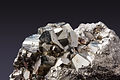 close-up-idiomorphe-crystals-iron-56030.jpg