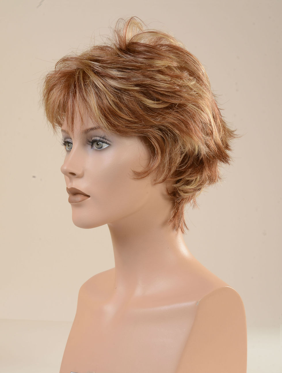 RIKKI MONO - פאה סינטטית איכותית ריקי מונו צד