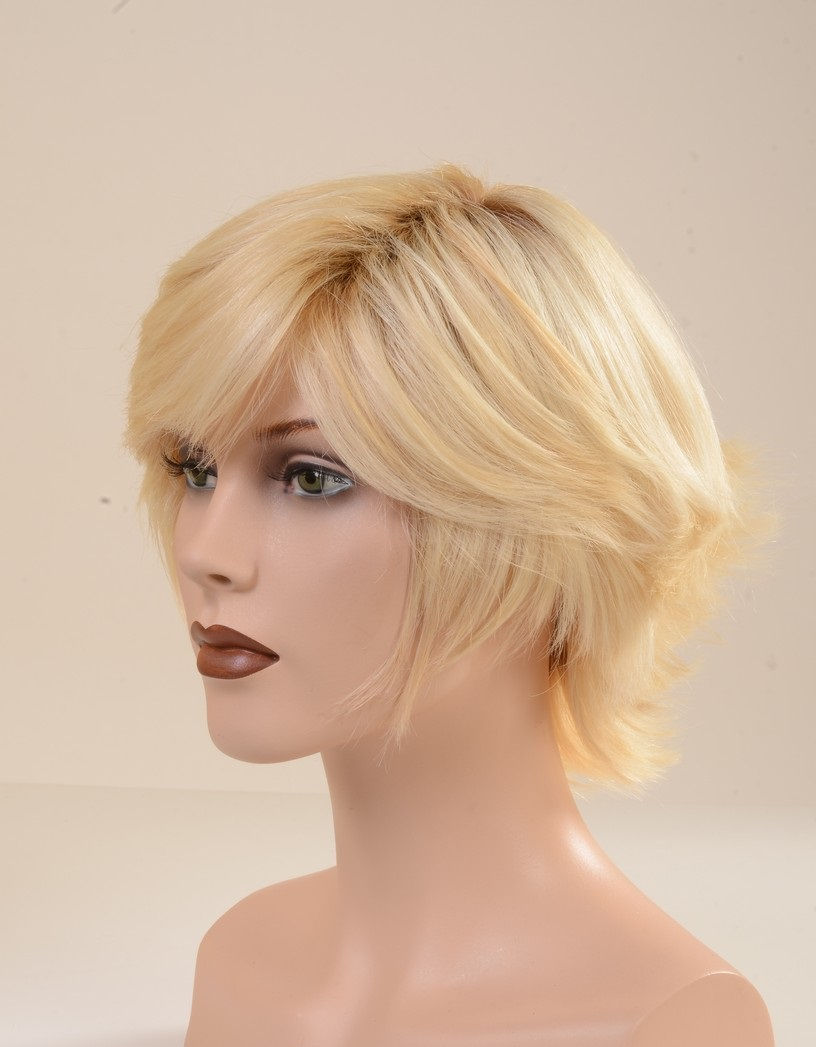 תמונה ממוזערת: פאות קאסטם אירופאי - שורטי לונג בלונד בובה