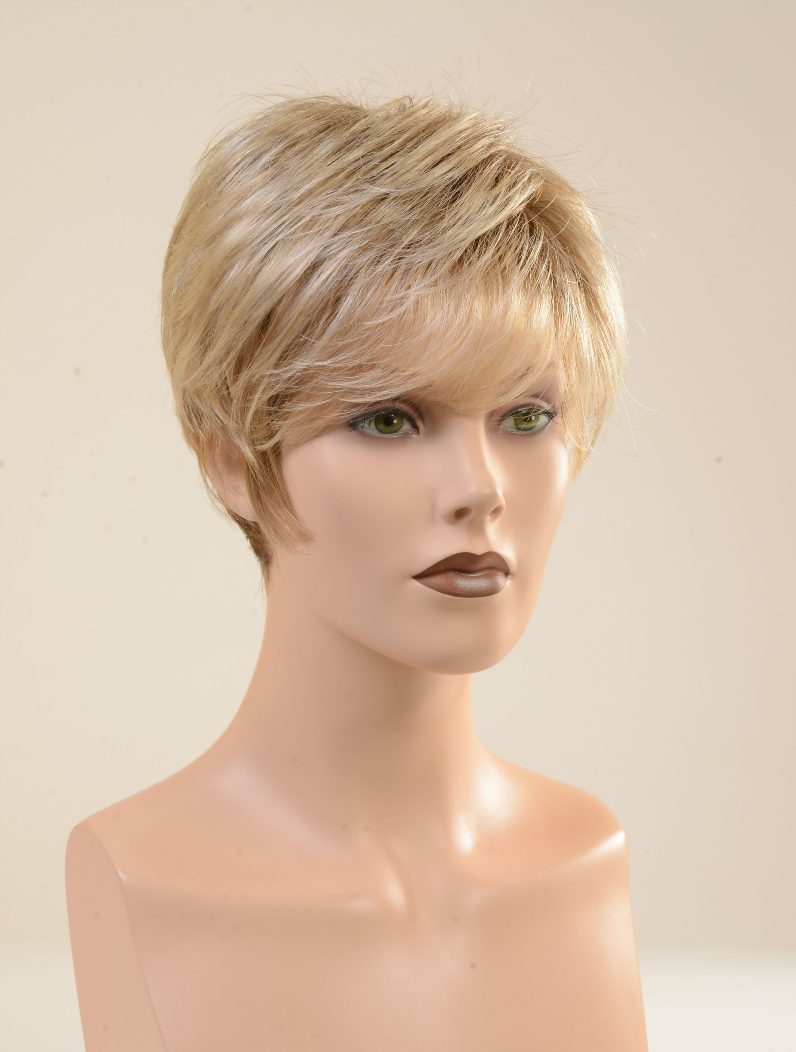 YOUNG - פאה סינטטית איכותית יאנג