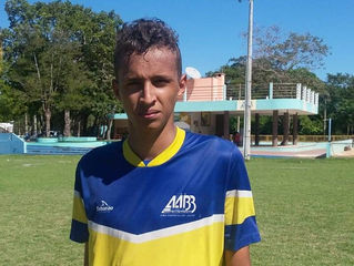 Da escolinha da AABB Cuiabá para o futebol profissional