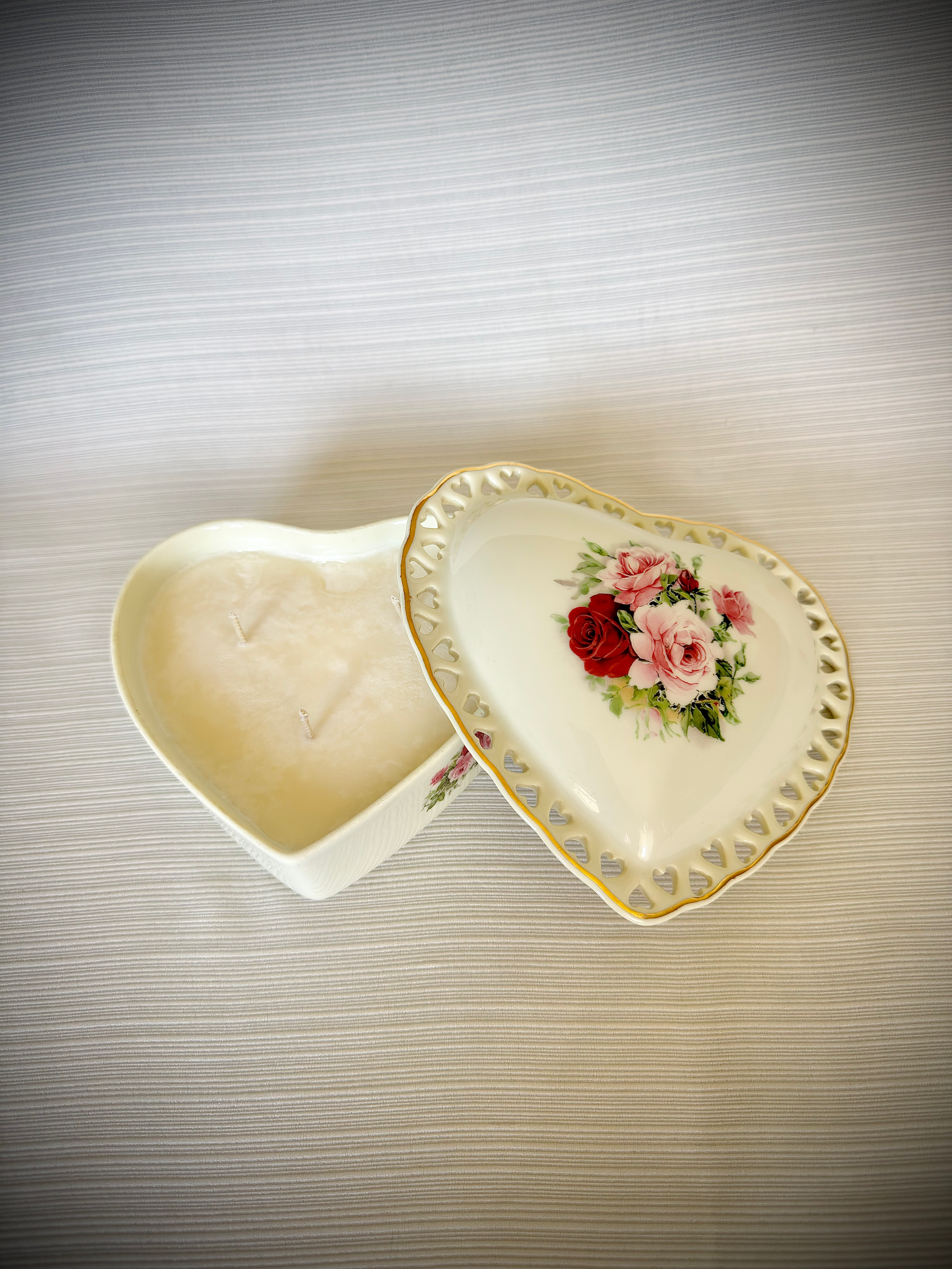 Rose Petals Heart Candle